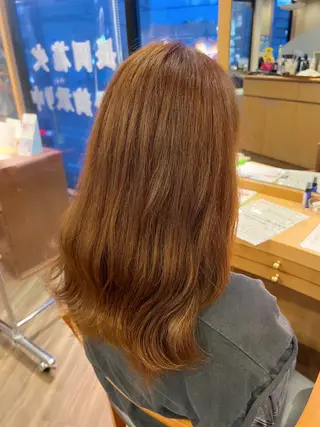 ロング カラー 小島 七海のヘアスタイル