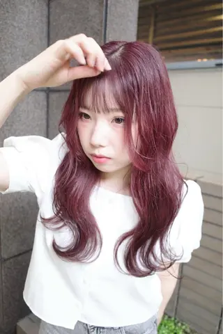 セミロング 【Pia】 セナ/ハイトーンのヘアスタイル
