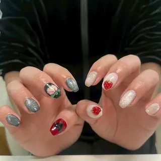 ネイル THEBALM sixネイル💅のネイルデザイン