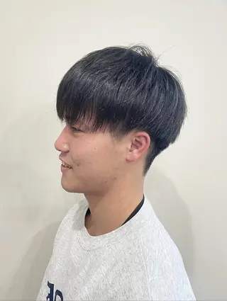 ショート olu tomuのヘアスタイル