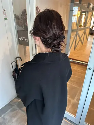 セミロング 宮﨑 あかねのヘアスタイル