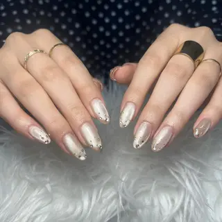 ネイル T. Leeのネイルデザイン