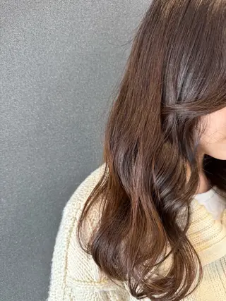 セミロング カラー ワタナベ テルマサのヘアスタイル