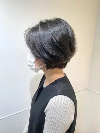 ミディアム カラー 髪と心を整える美容師 透明感カラー/ボブのヘアスタイル