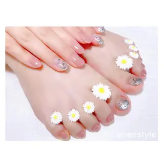 ショート ネイル 👑enen style👑のネイルデザイン