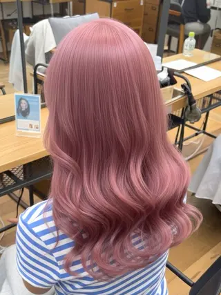ロング カラー 抜きっぱなしブロンド /ハイトーン/カナタのヘアスタイル