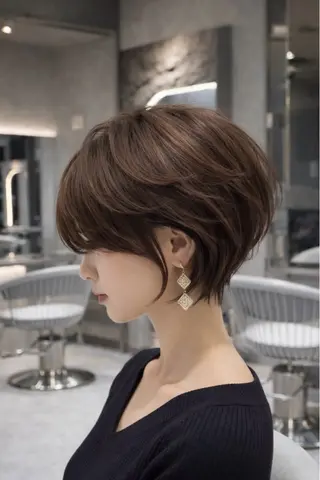 ショート カラー 《髪質改善✖️レイヤ ー🩶》ナオヤのヘアスタイル