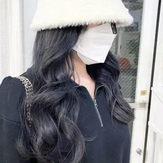ロング カラー ANKH CROSS 🦋mako🦋のヘアスタイル