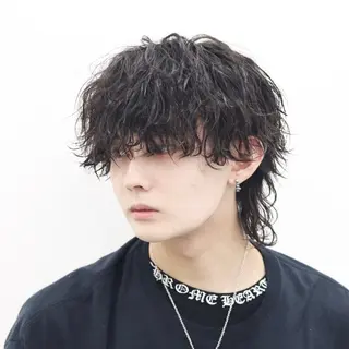 ミディアム カラー パーマ ヘアアレンジ メンズ メンズフェザー毛流れ パーマASHU渋谷のヘアスタイル