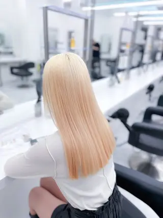 セミロング カラー ウルフ&レイヤー特化 まとまる美髪矯正のヘアスタイル