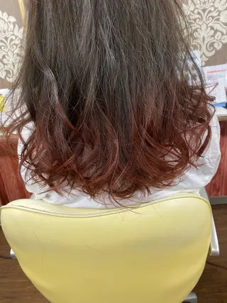 カラー masa ディレクターのヘアスタイル