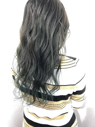 ロング カラー 日高 香織のヘアスタイル