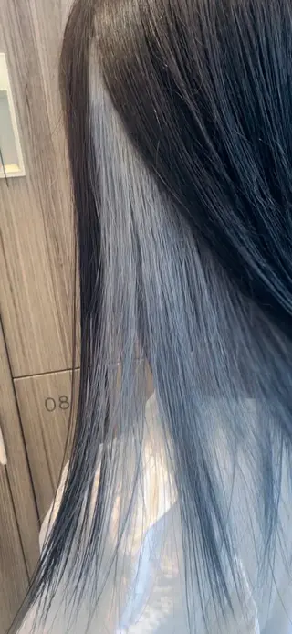 セミロング カラー 【複雑履歴ブリーチ】 中村　玲仁のヘアスタイル