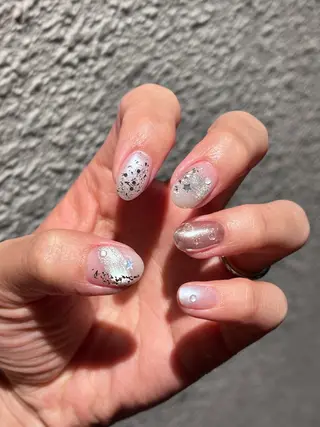 ネイル Maggie チョウチョウのネイルデザイン