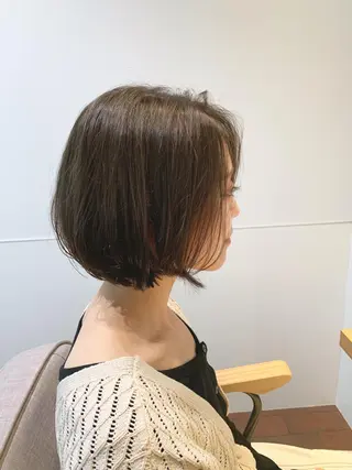 ミディアム カラー 髪と心を整える美容師 透明感カラー/ボブのヘアスタイル