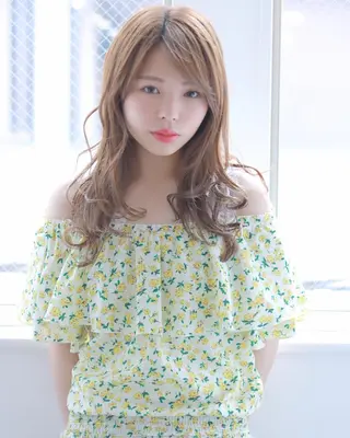 セミロング カラー 柳澤 興輝のヘアスタイル