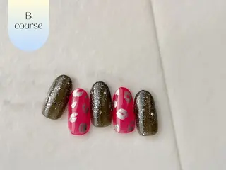 ネイル アリアグレイス Ranのネイルデザイン