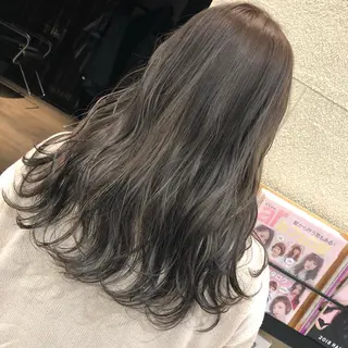 ロング カラー 野上 綾香のヘアスタイル
