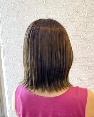 ミディアム 艶感🫧透明感カラー YUKARIのヘアスタイル