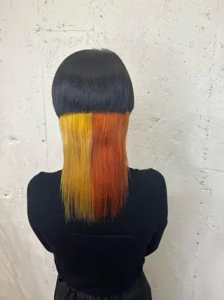 ミディアム カラー 透明感ハイトーン🦄 キラ🌈のヘアスタイル