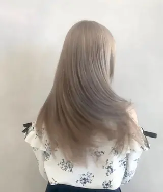 セミロング カラー カット・ブリーチ TAIGAのヘアスタイル