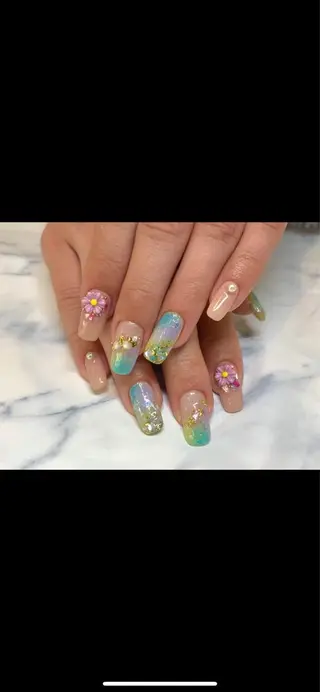 ネイル MoaNail🫶 Yoshiのネイルデザイン