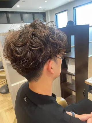 カラー パーマ 中村 誠也のヘアスタイル