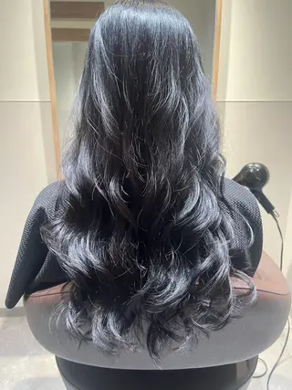 ロング 伊藤 俊平のヘアスタイル