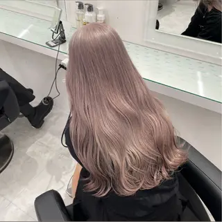 ロング カラー 🖤ハイトーン× レイヤー🖤SARAのヘアスタイル