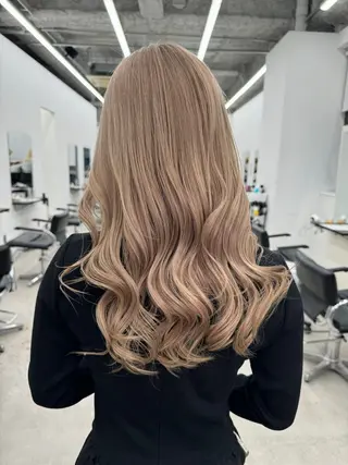 ロング カラー 新美 蓮のヘアスタイル