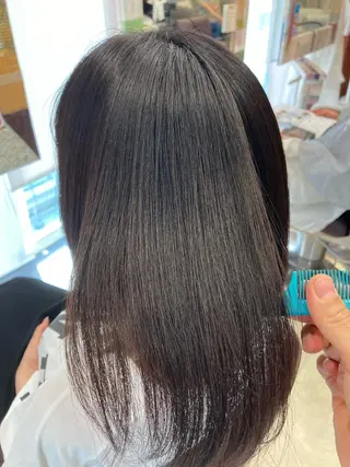 ミディアム GOSSIP信国 瑞絵のヘアスタイル