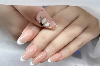 ネイル Mio NailsalonUのネイルデザイン