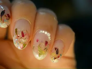 ネイル 岩田 久美子のネイルデザイン