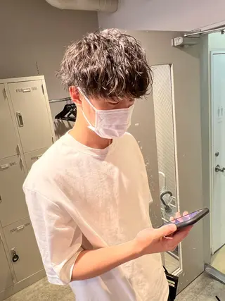ミディアム パーマ メンズ メンズパーマ特化 TAIGAのヘアスタイル