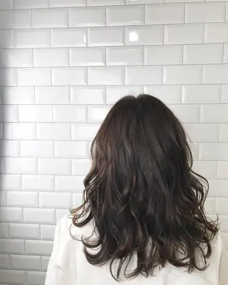 セミロング 吉河 克則のヘアスタイル