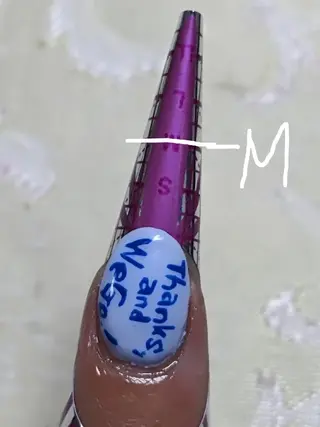 ネイル フラワー ムーンのネイルデザイン