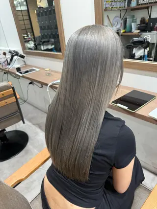 セミロング ルナ🫐縮毛矯正 🫐髪質改善のヘアスタイル