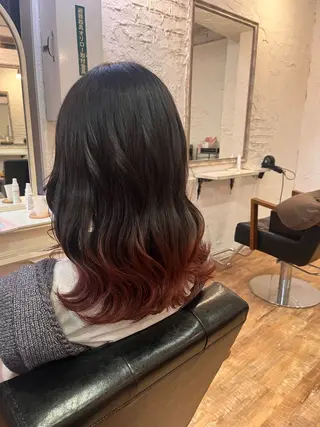 カラー 佐竹 渚のヘアスタイル