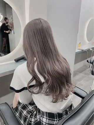ロング ベージュ/グレージュ 🧸あやか/表参道のヘアスタイル