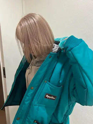 ミディアム カラー ハシヅメ キョウカのヘアスタイル