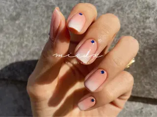 ショート ネイル . ネイルMARIA🌼のネイルデザイン