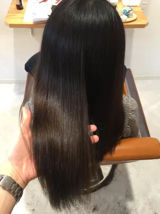 セミロング ツヤ髪専門美容師 桑原 和誠のヘアスタイル