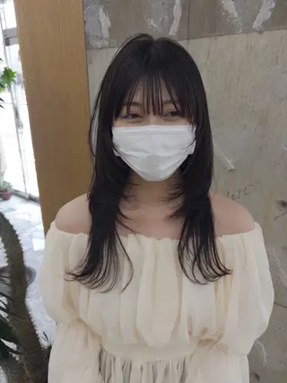 ロング KVELL ユナのヘアスタイル