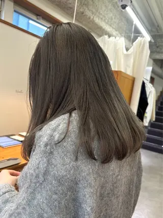 ミディアム カラー 安藤 琢真のヘアスタイル