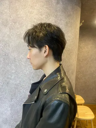 ショート 初めてのレイヤーは お任せ！川緑　一吹のヘアスタイル