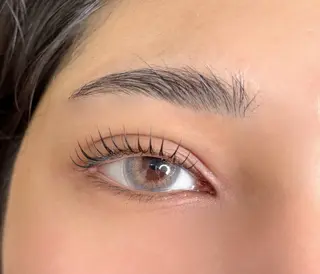 アイブロウ gioia スタッフのマツエク・マツパデザイン