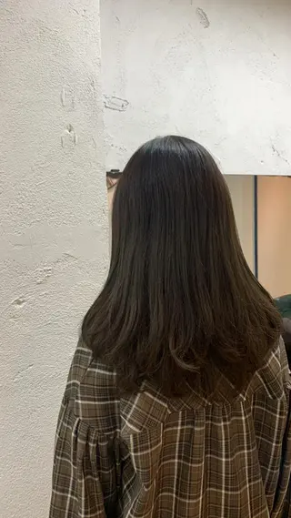 セミロング カラー 大橋 心のヘアスタイル