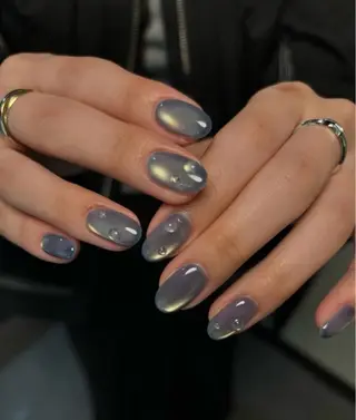 ミディアム めぐみのネイルサロン スタッフ練習のネイルデザイン