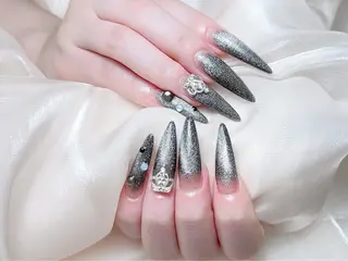 ネイル M🌷nail 長さだし専門店のネイルデザイン