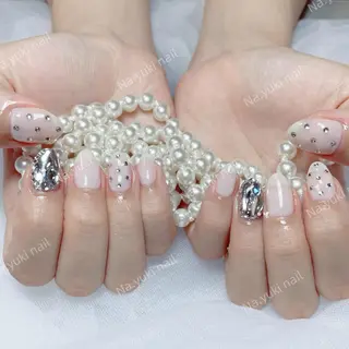 ネイル Queenie 🦋のネイルデザイン